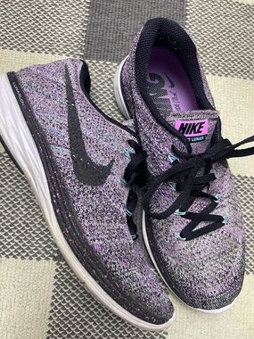 Nike Flyknit Lunar 3 Running Shoes size 9